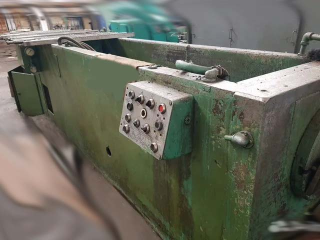 Фото протяжного горизонтального верстата 7А540